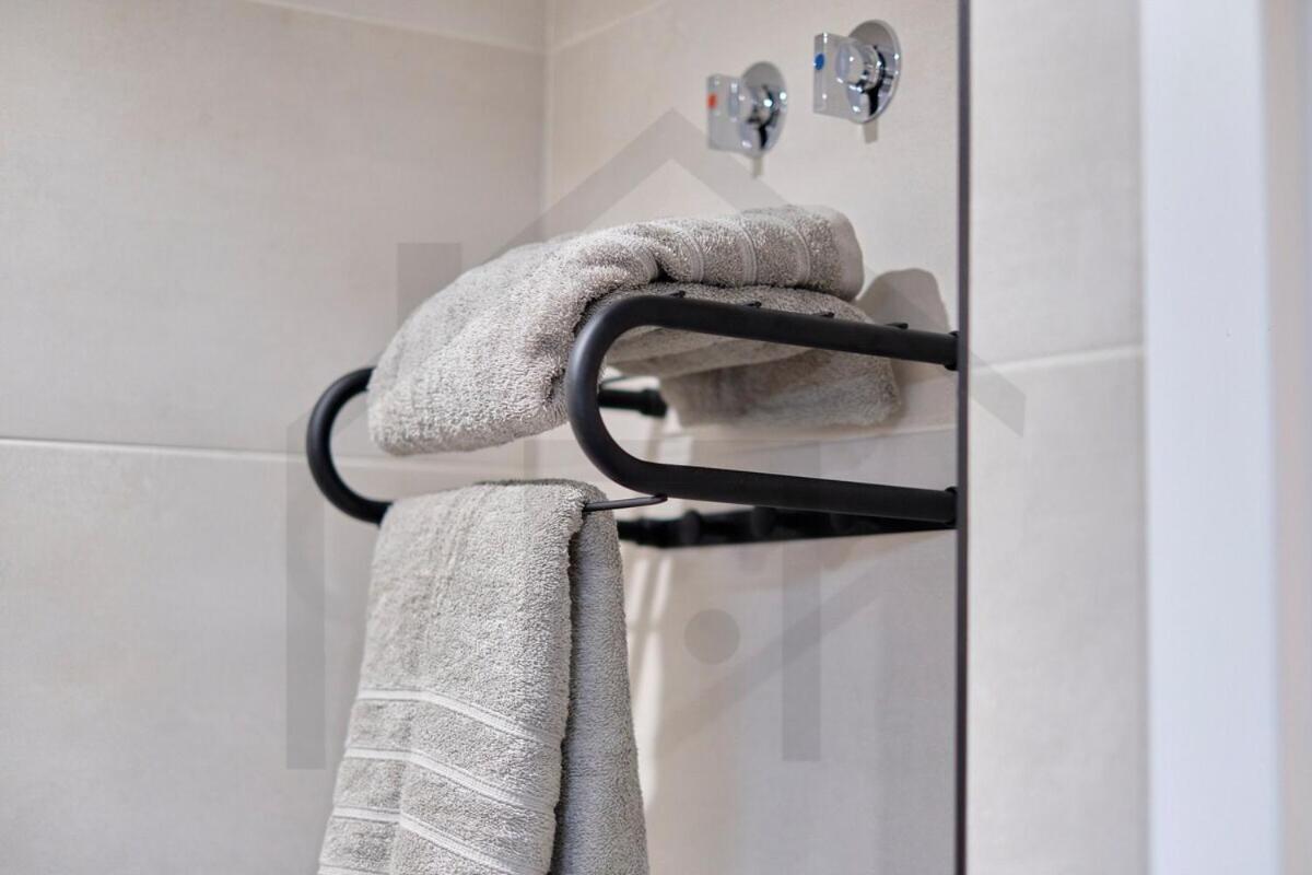 Cervantes - Apartamento A Estrenar Con Parking Gijón Exterior foto
